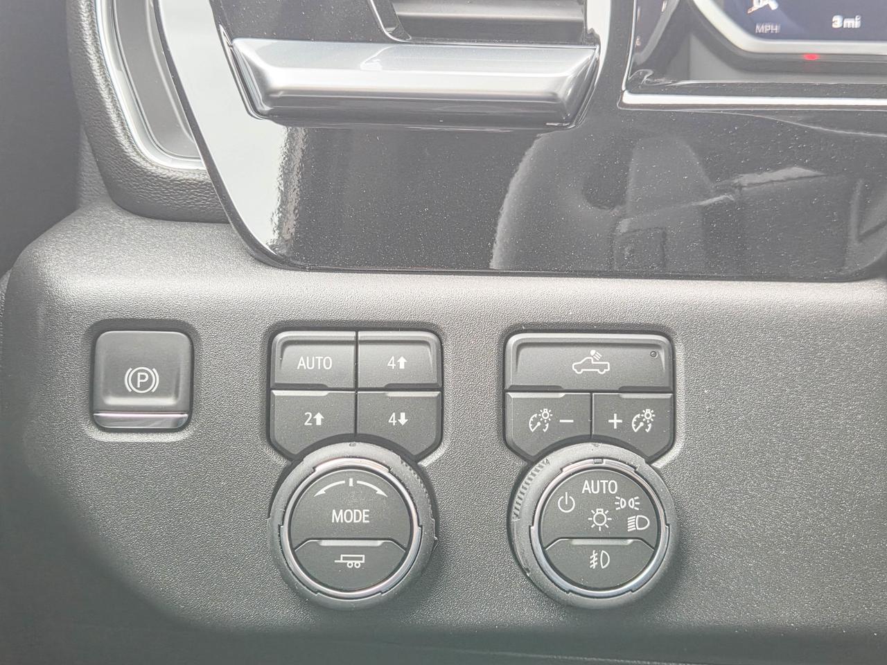 2026 Chevrolet Silverado 1500 LT Trail Boss Photo