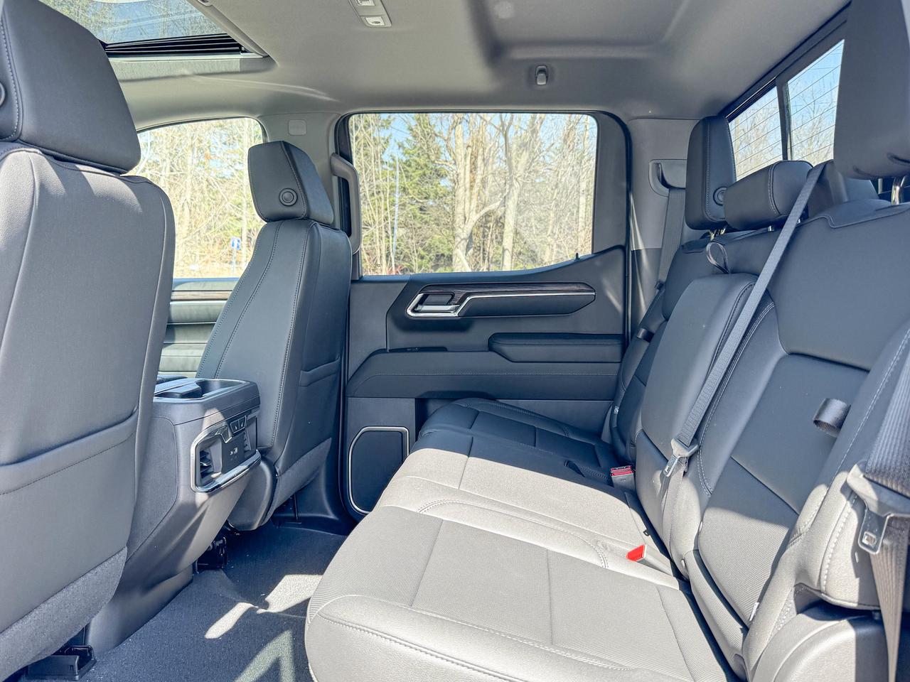 2026 GMC Sierra 1500 AT4 Photo