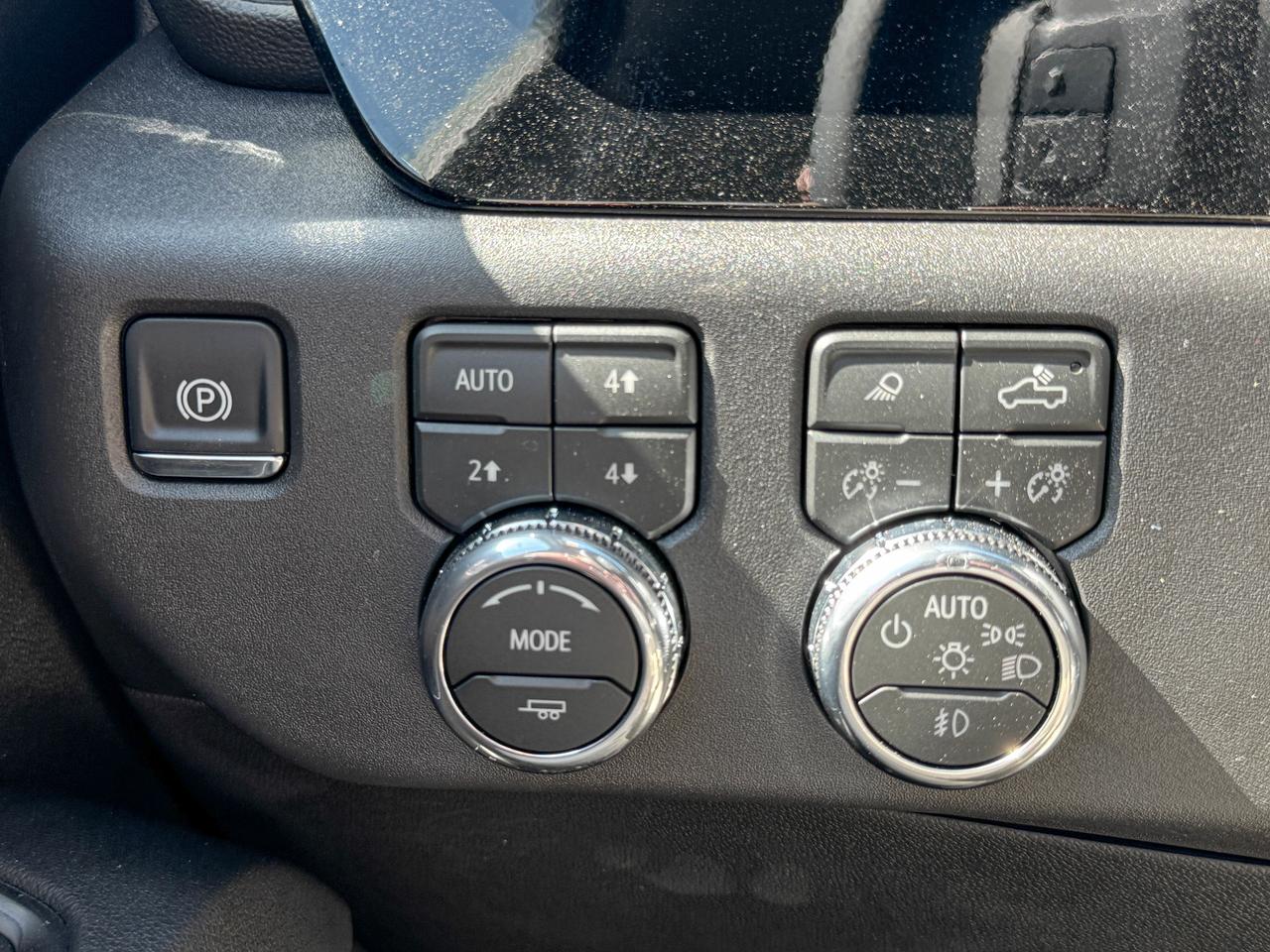 2026 GMC Sierra 1500 AT4 Photo