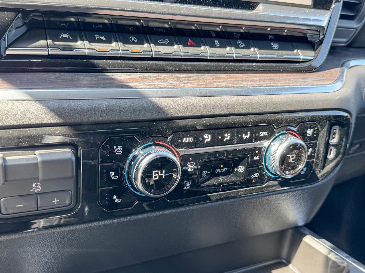 2026 GMC Sierra 1500 AT4 Photo