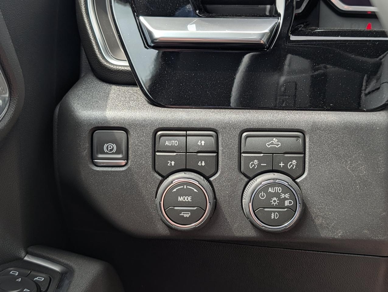 2026 Chevrolet Silverado 1500 LT Trail Boss Photo