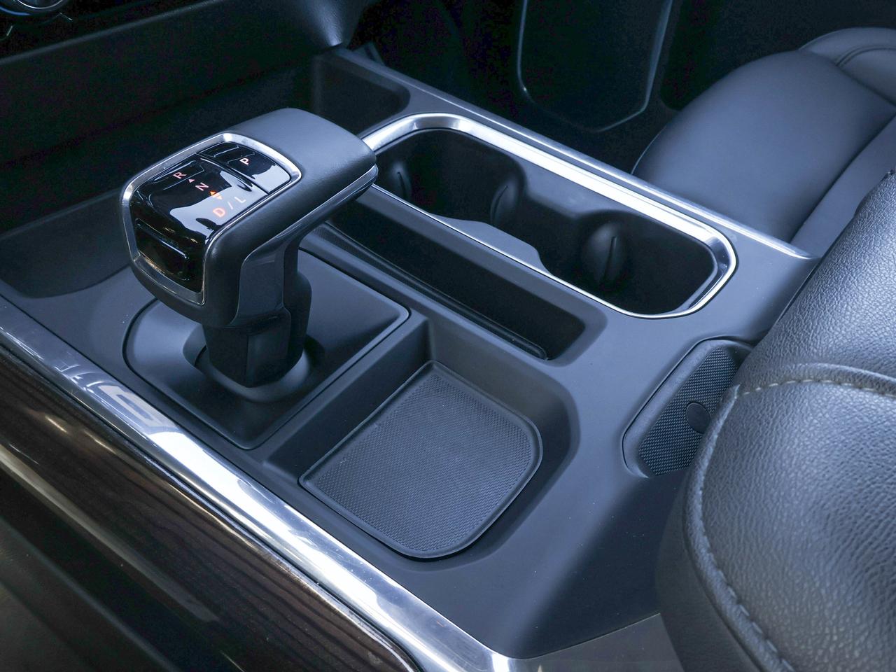 2024 Chevrolet Silverado 1500 RST Photo