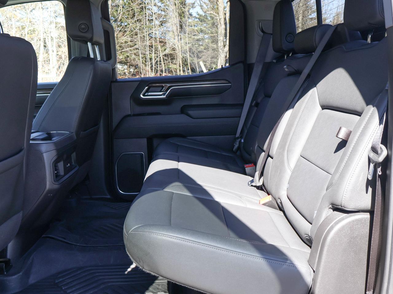 2024 Chevrolet Silverado 1500 RST Photo