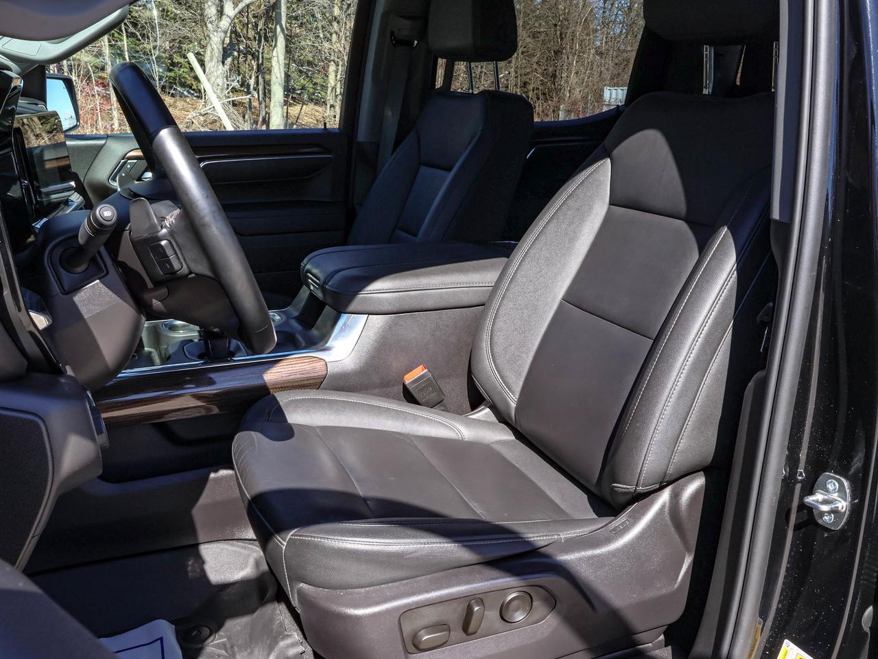 2024 Chevrolet Silverado 1500 RST Photo