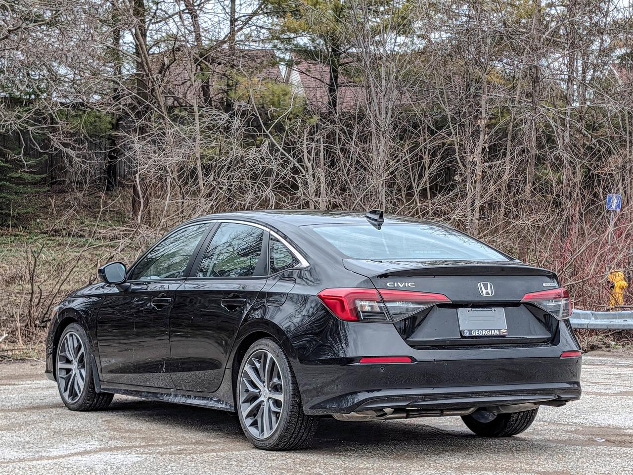 2023 Honda Civic Sedan Touring Photo