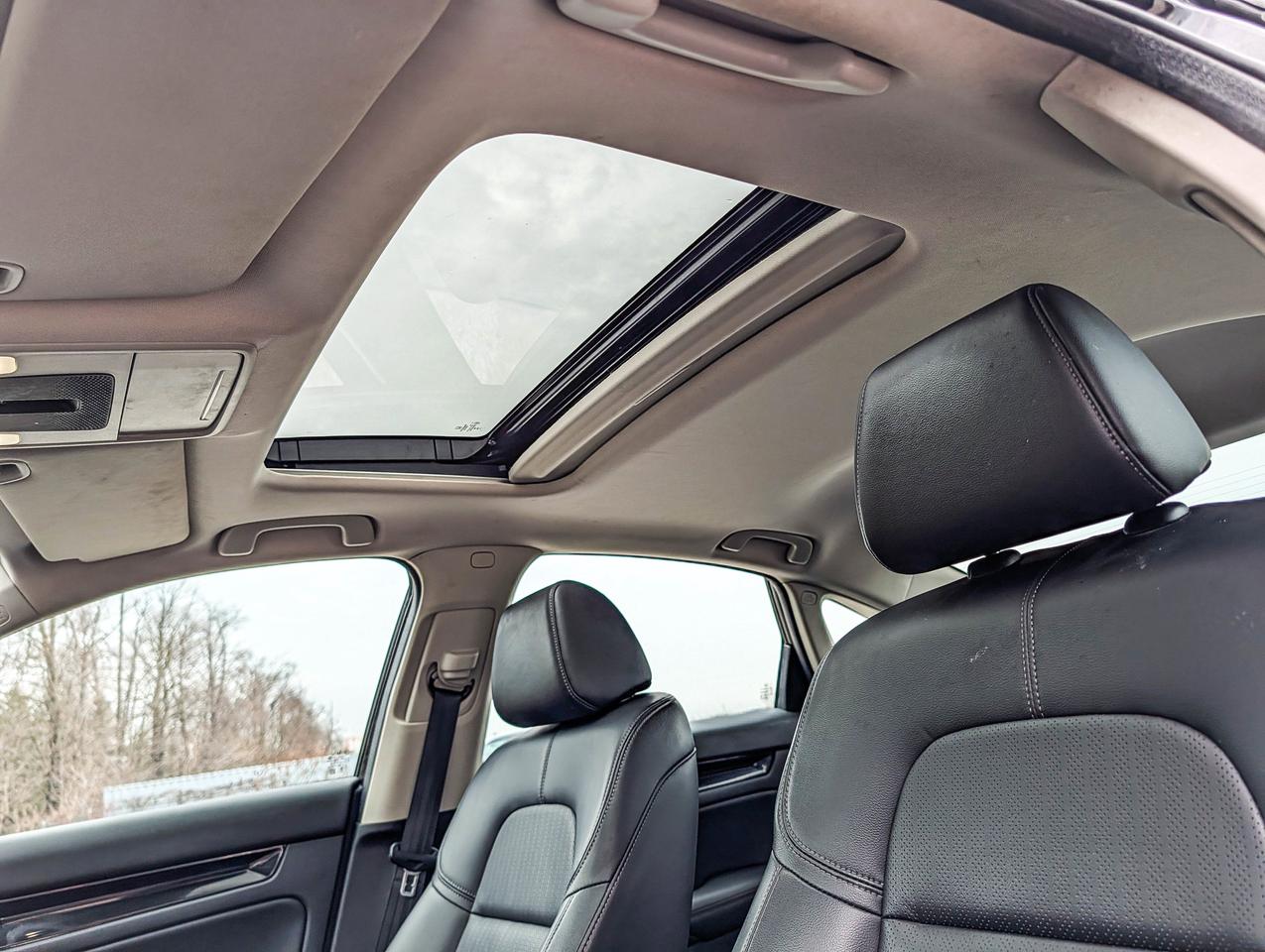 2023 Honda Civic Sedan Touring Photo