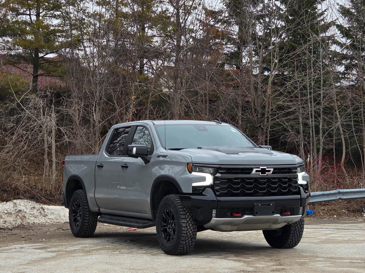 2024 Chevrolet Silverado 1500 ZR2 Photo