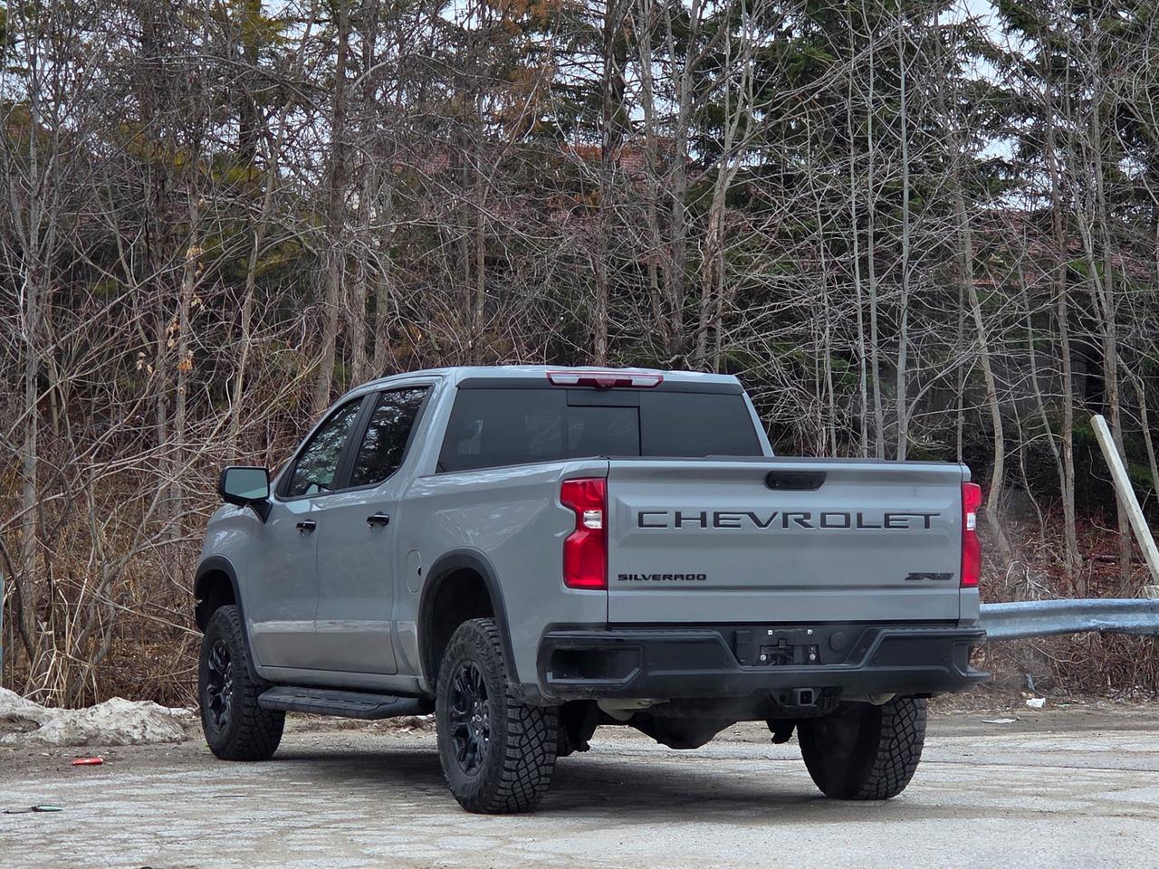 2024 Chevrolet Silverado 1500 ZR2 Photo