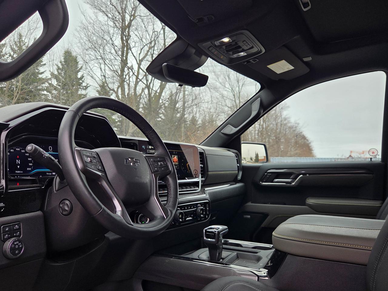 2024 Chevrolet Silverado 1500 ZR2 Photo