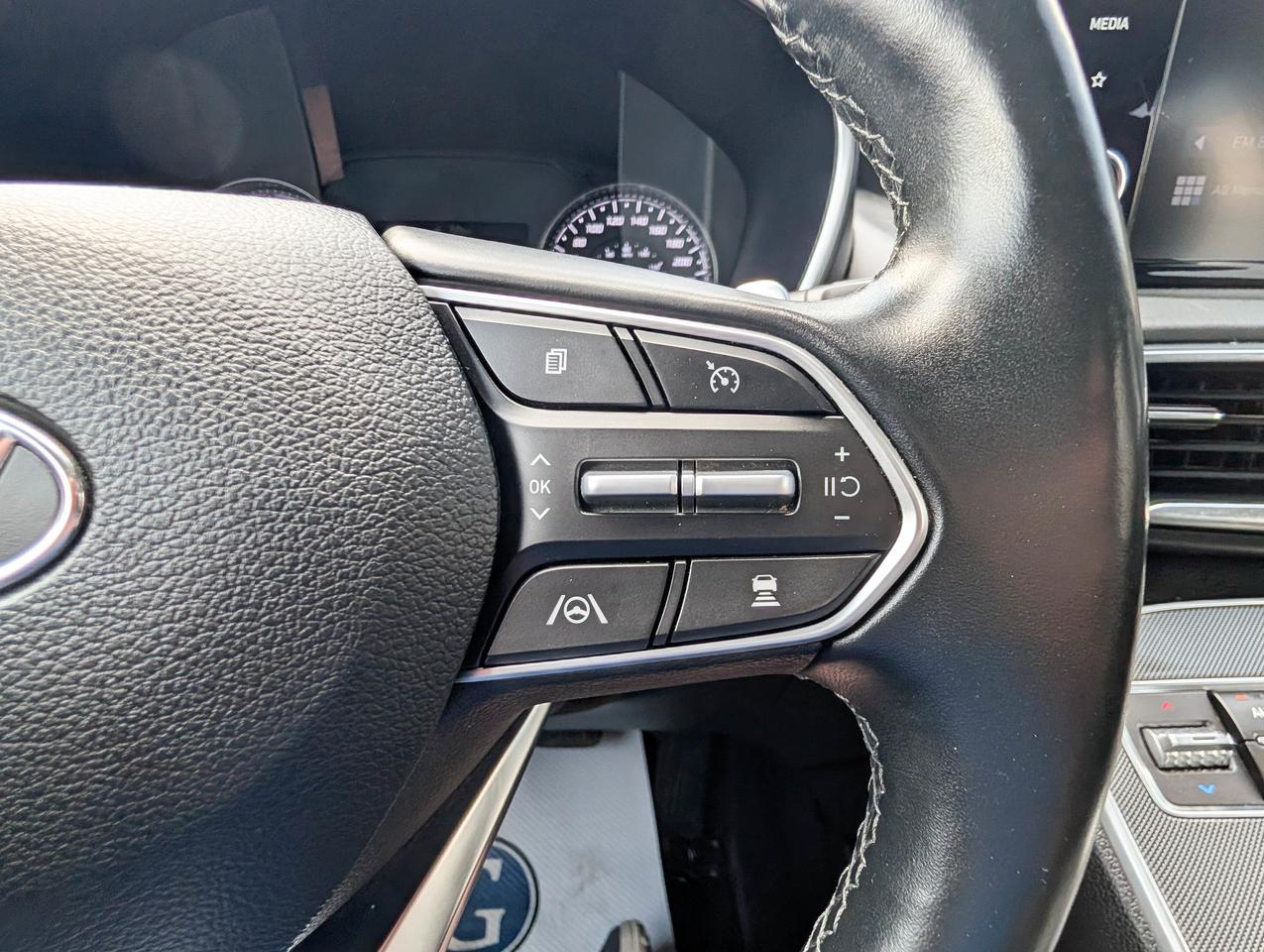 2022 Hyundai Santa Fe Preferred Photo