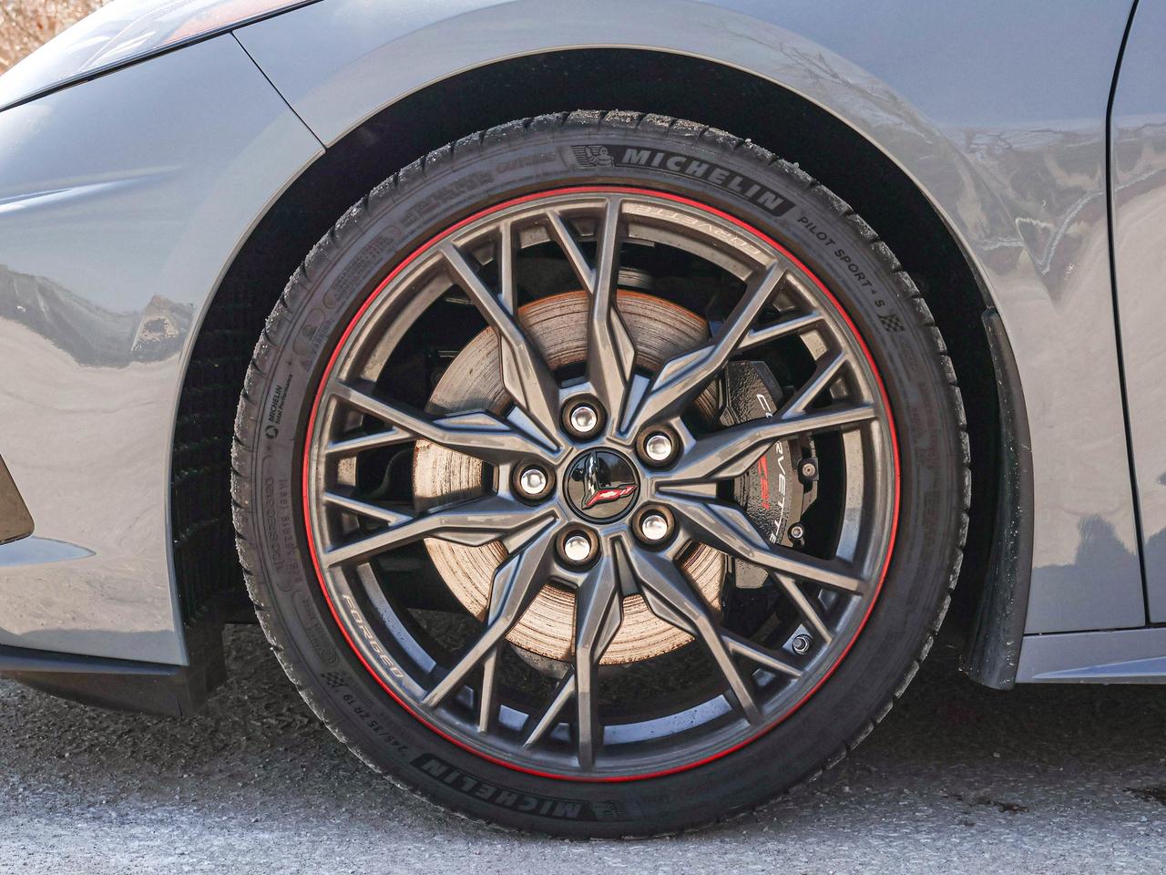 2025 Chevrolet Corvette 2LT Photo