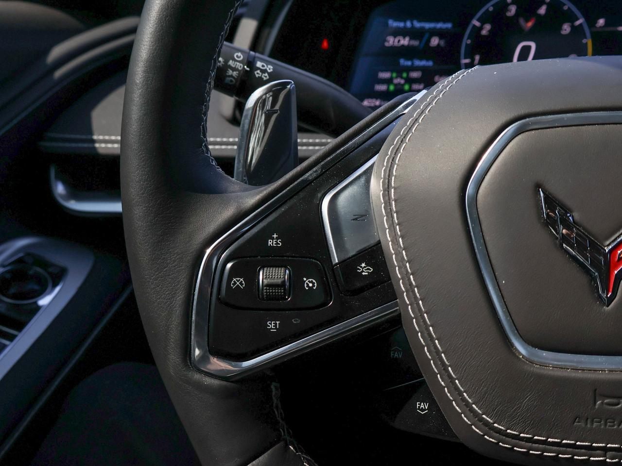 2025 Chevrolet Corvette 2LT Photo