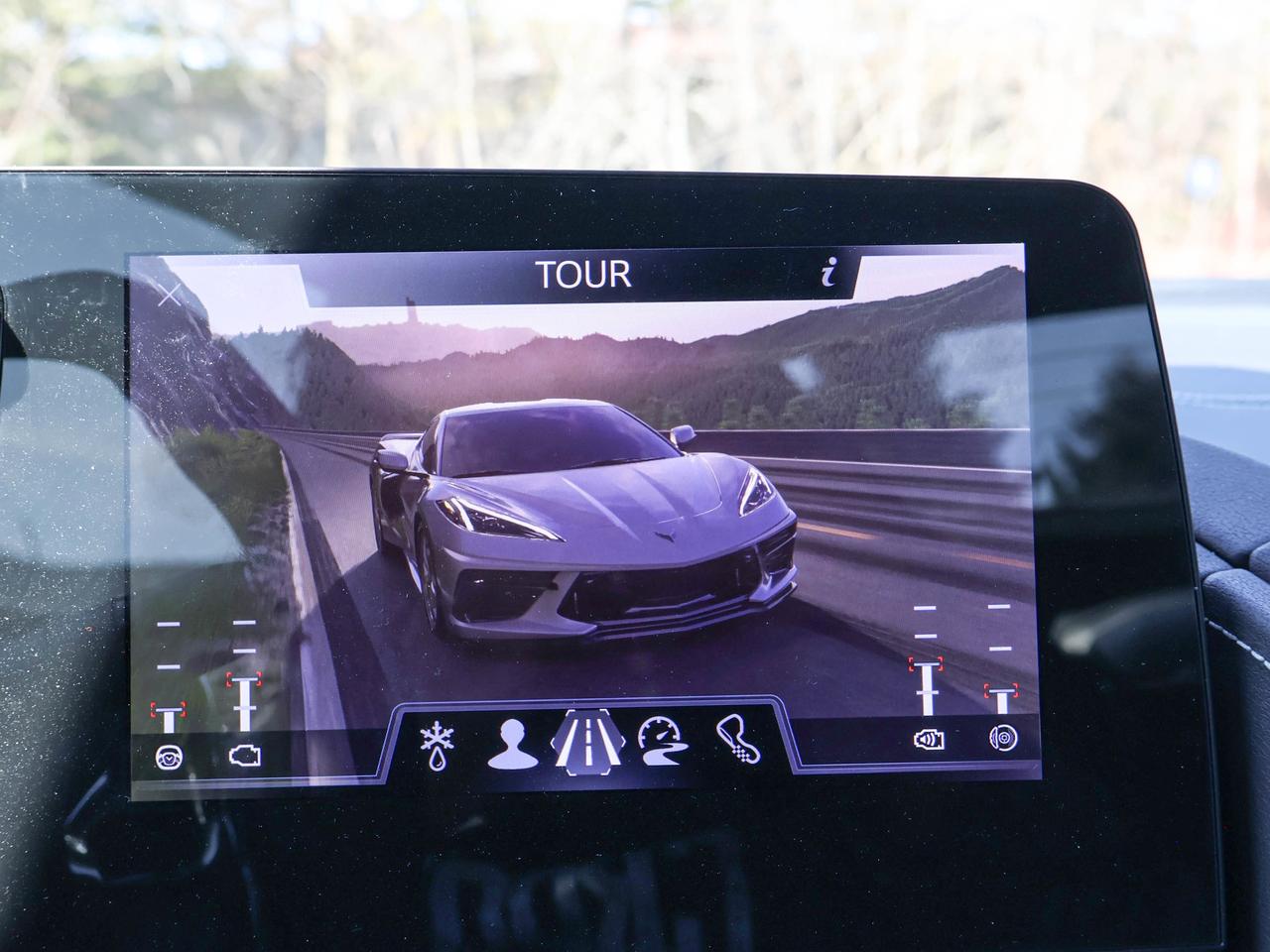2025 Chevrolet Corvette 2LT Photo
