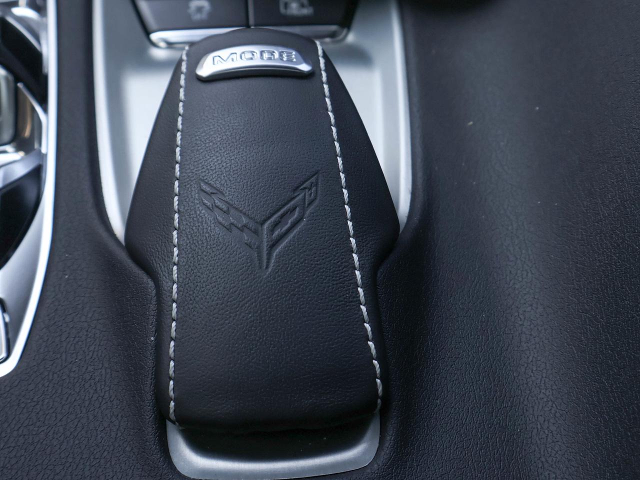 2025 Chevrolet Corvette 2LT Photo