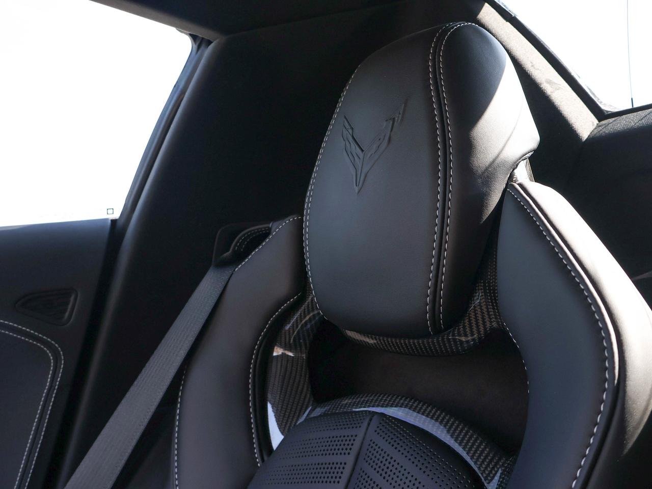 2025 Chevrolet Corvette 2LT Photo