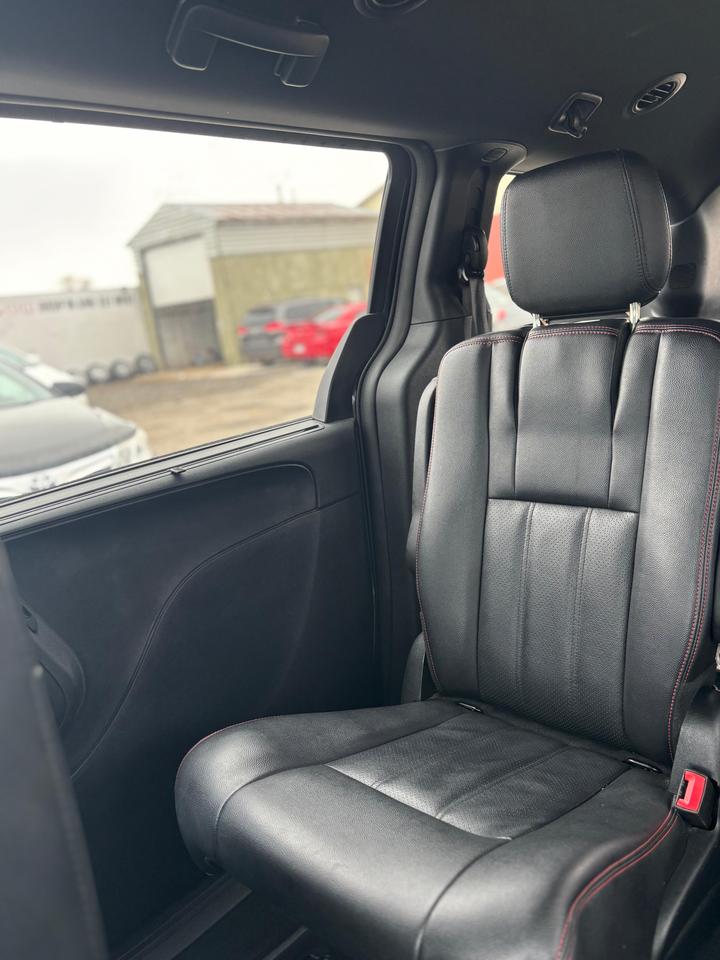 2020 Dodge Grand Caravan GT Photo