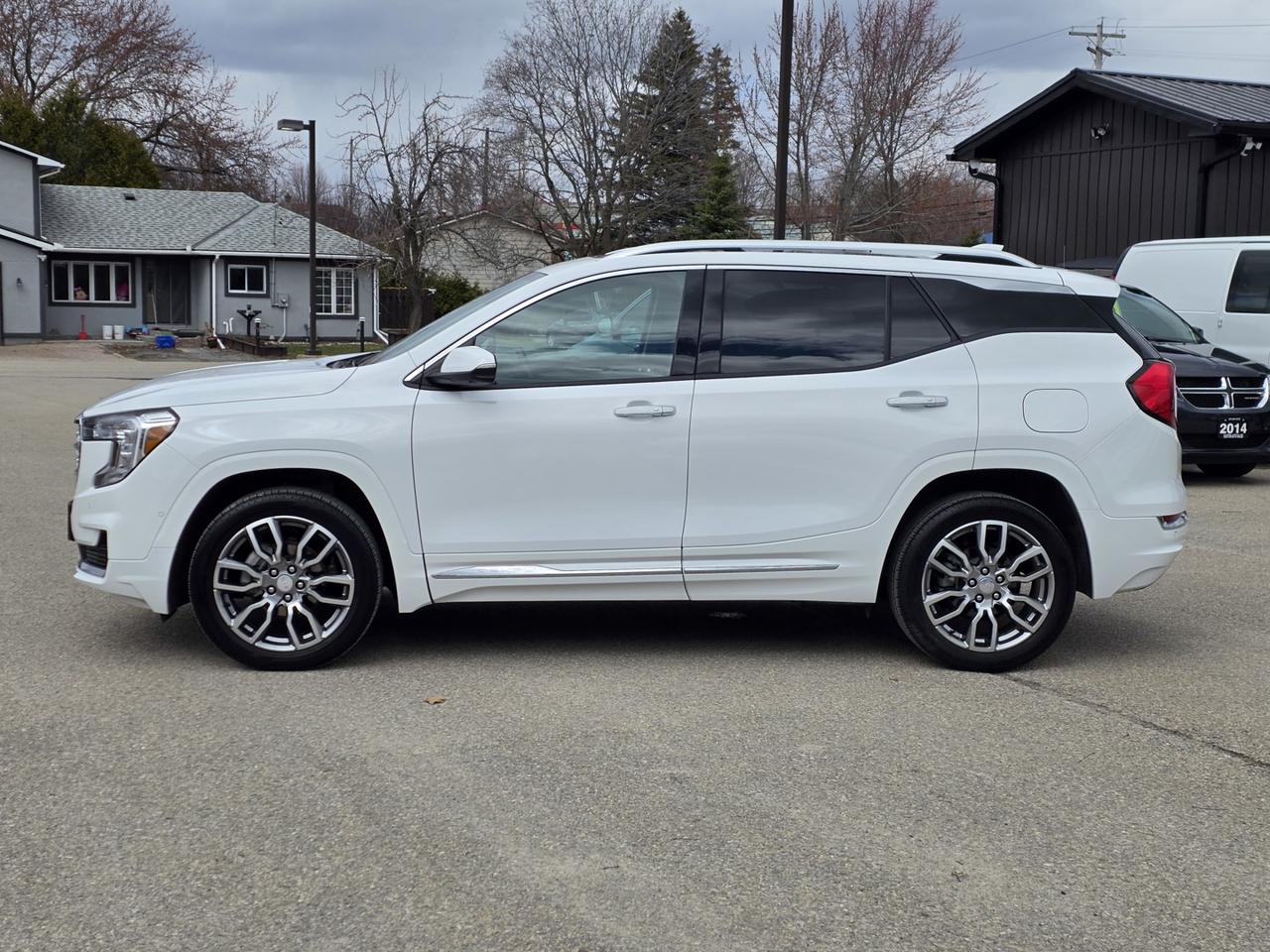 2024 GMC Terrain DENALI AWD Photo
