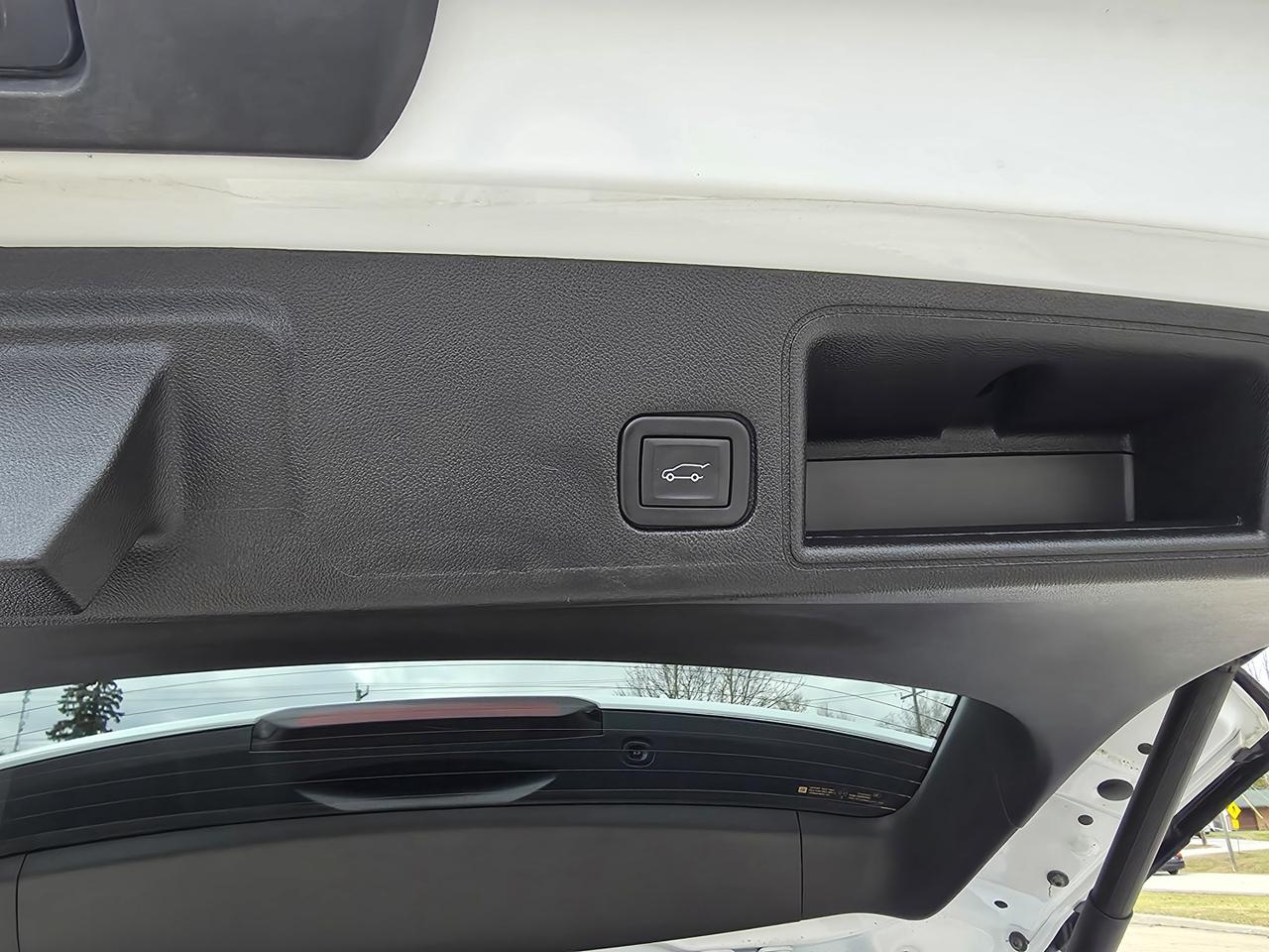 2024 GMC Terrain DENALI AWD Photo