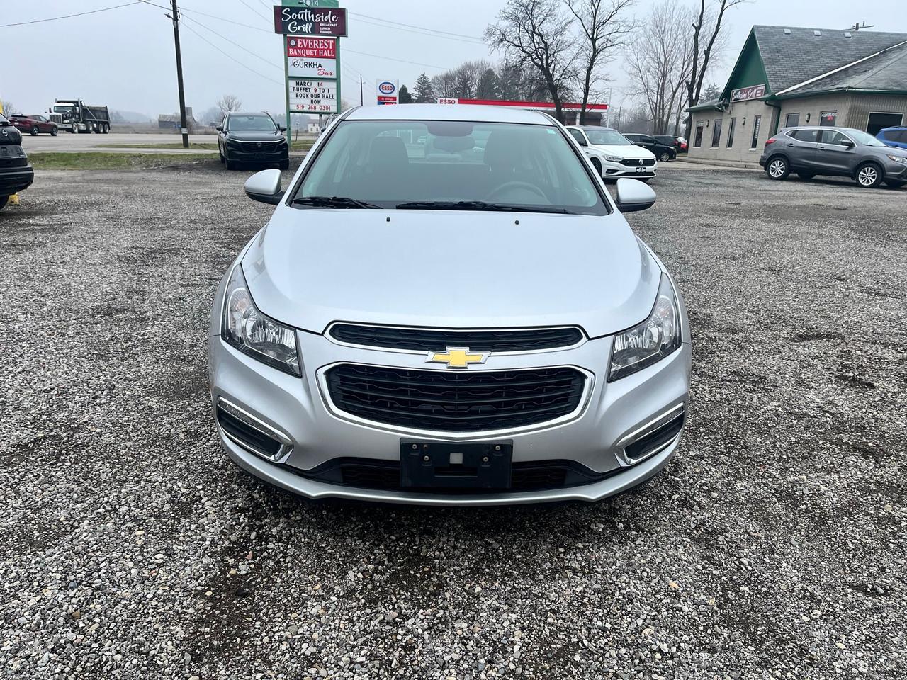 2016 Chevrolet Cruze LT Photo