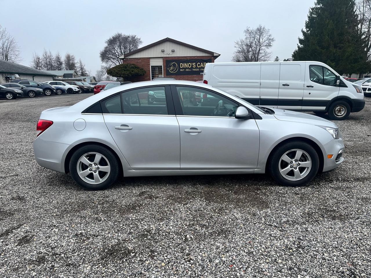 2016 Chevrolet Cruze LT Photo