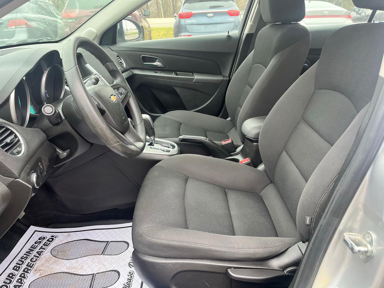 2016 Chevrolet Cruze LT Photo