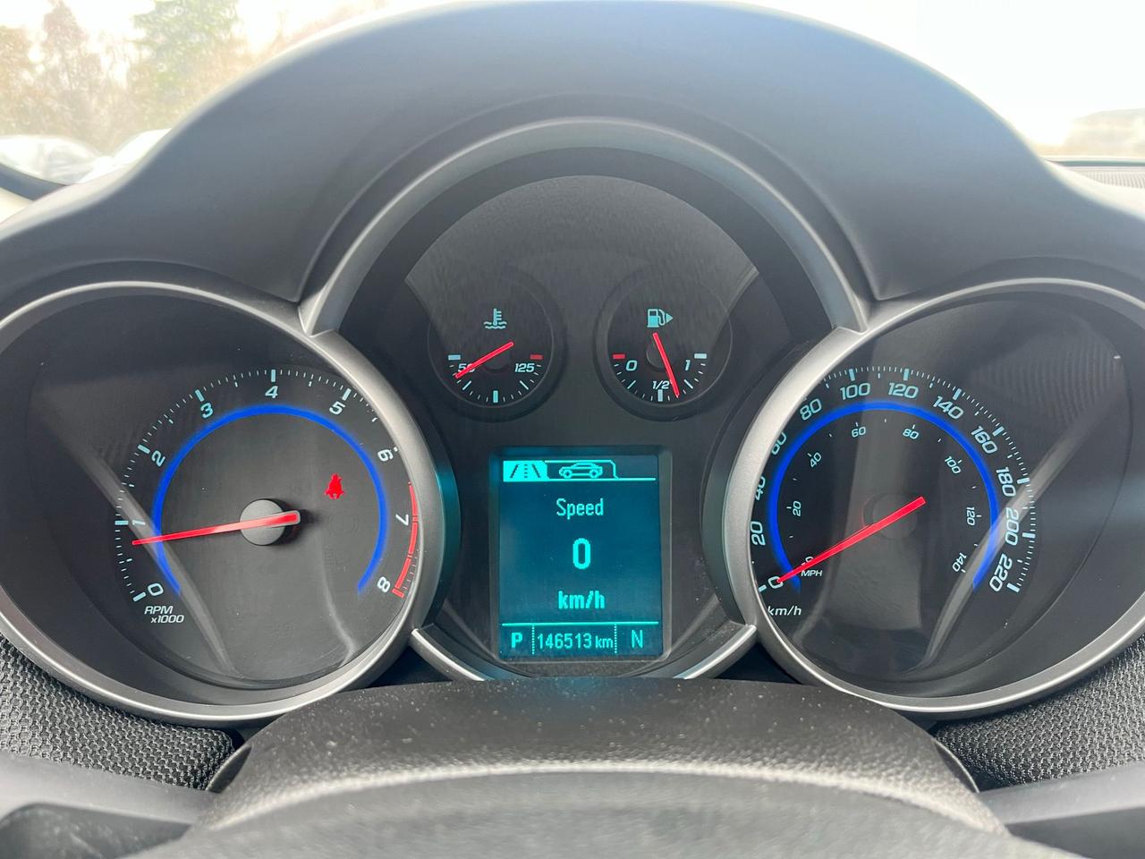 2016 Chevrolet Cruze LT Photo