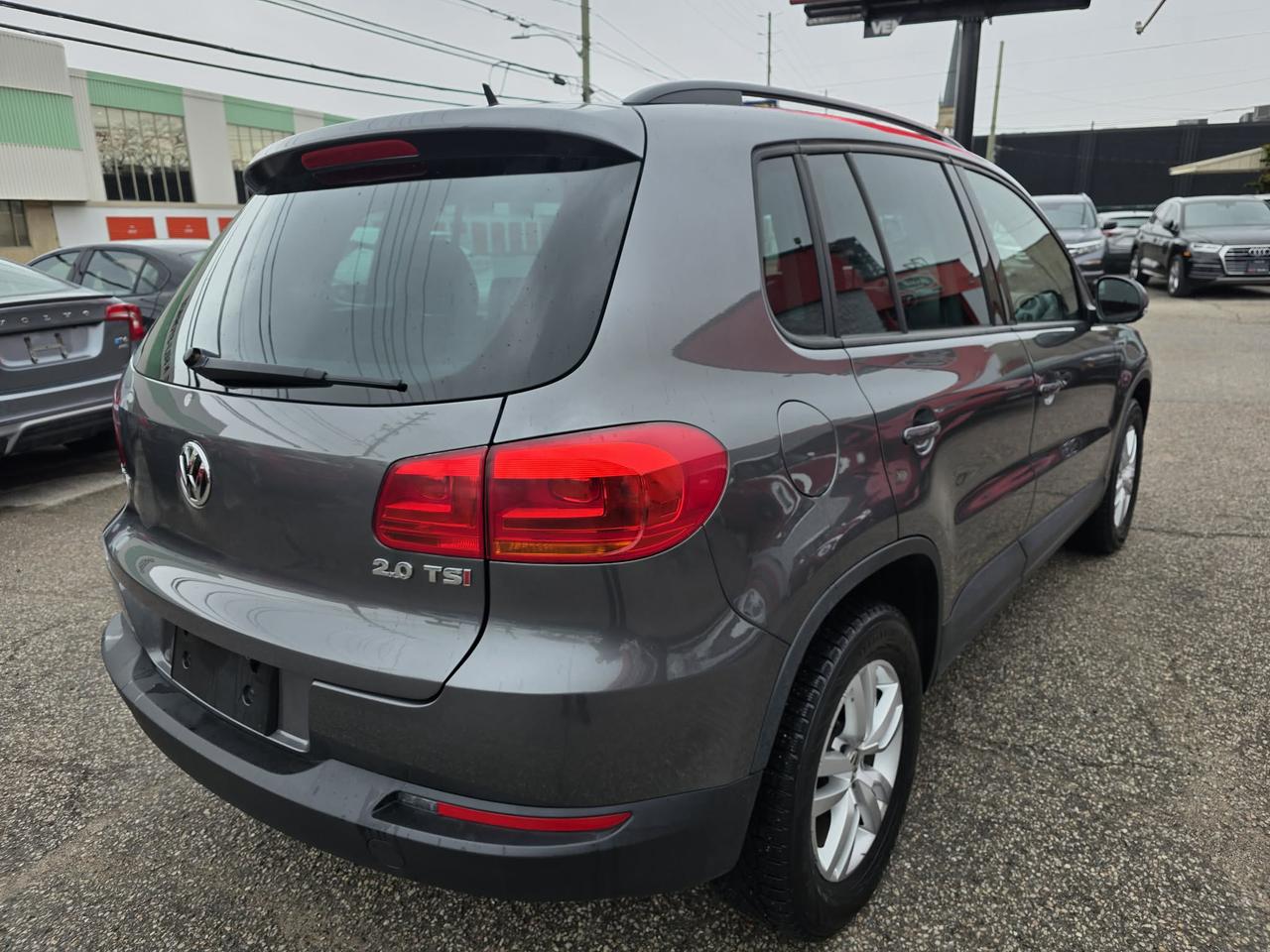 2014 Volkswagen Tiguan COMFORTLINE Photo