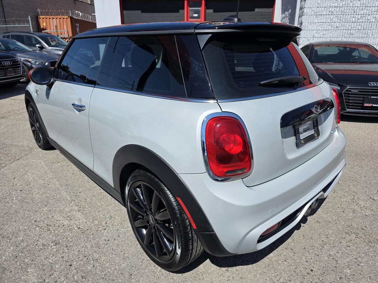 2018 MINI Cooper Cooper S Photo3