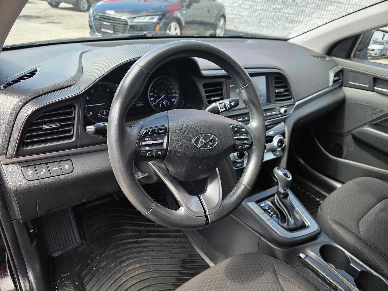 2020 Hyundai Elantra Preferred Photo