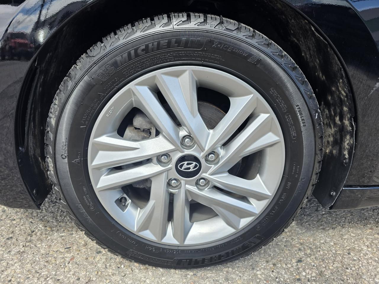 2020 Hyundai Elantra Preferred Photo