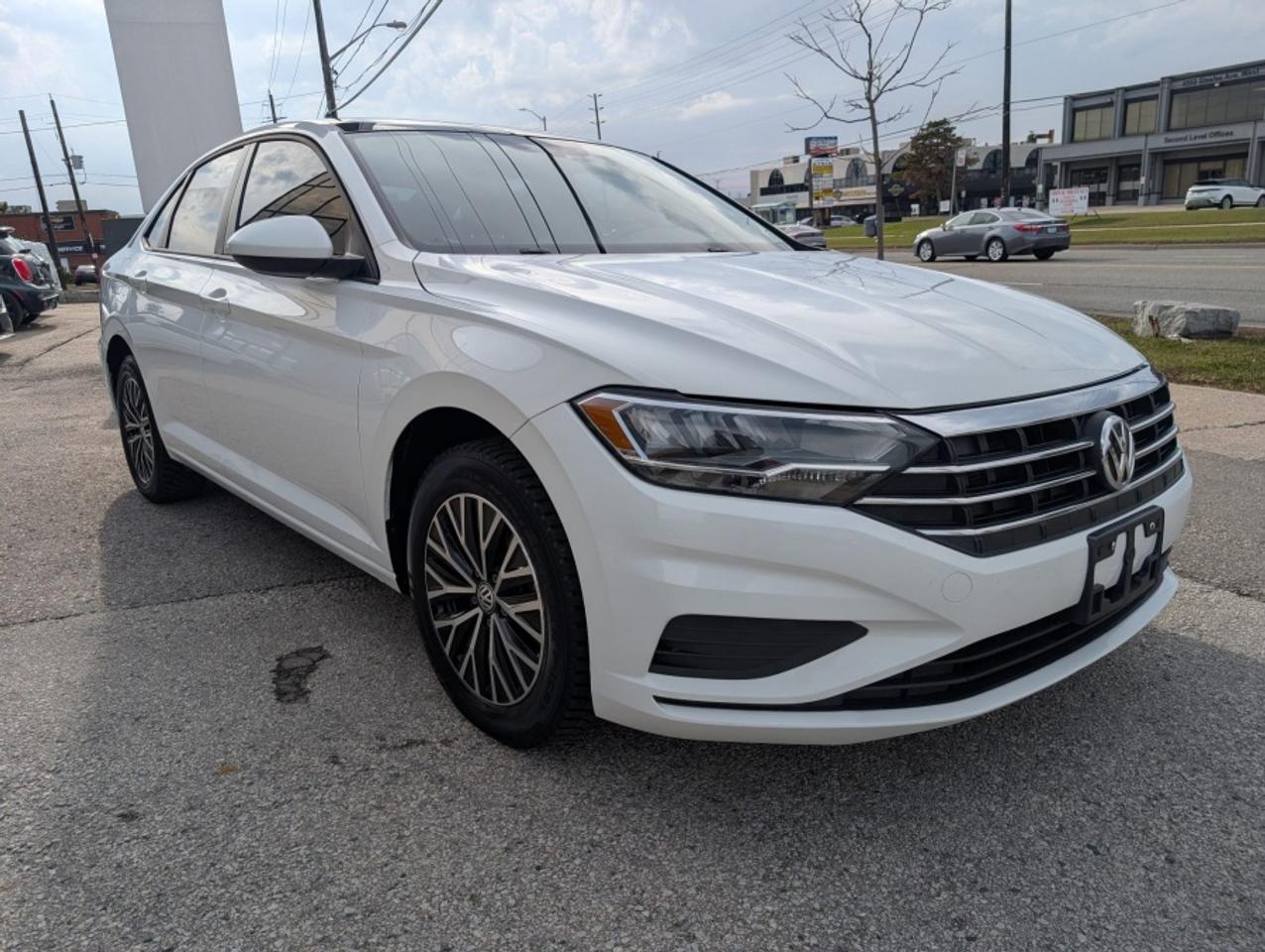 2021 Volkswagen Jetta HIGHLINE/ LEATHER/ NAVI/ SUNROOF/ REAR CAM - Photo #3