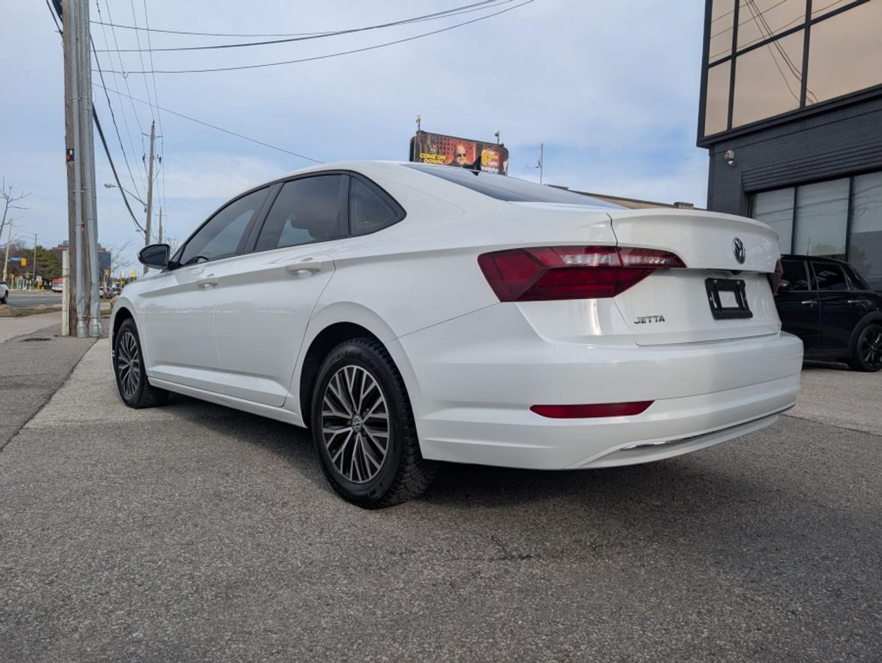 2021 Volkswagen Jetta HIGHLINE/ LEATHER/ NAVI/ SUNROOF/ REAR CAM - Photo #7