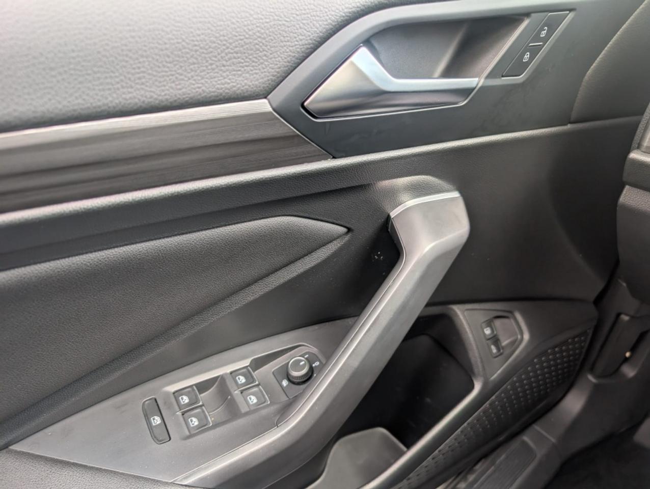 2021 Volkswagen Jetta HIGHLINE/ LEATHER/ NAVI/ SUNROOF/ REAR CAM - Photo #26