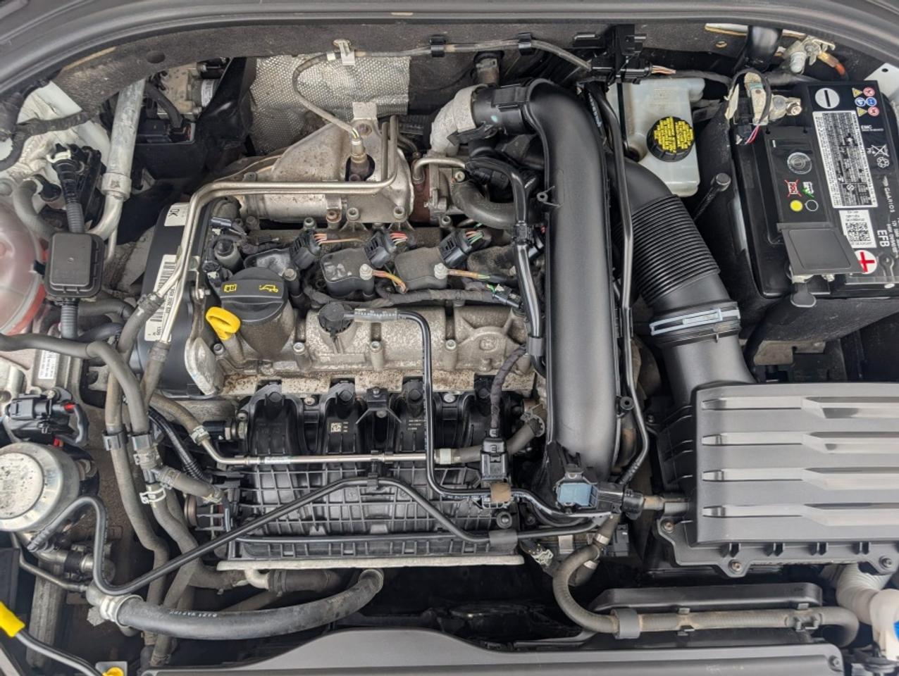 2021 Volkswagen Jetta HIGHLINE/ LEATHER/ NAVI/ SUNROOF/ REAR CAM Photo