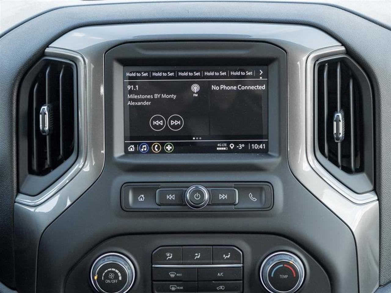 2025 Chevrolet Silverado 1500 WT Photo