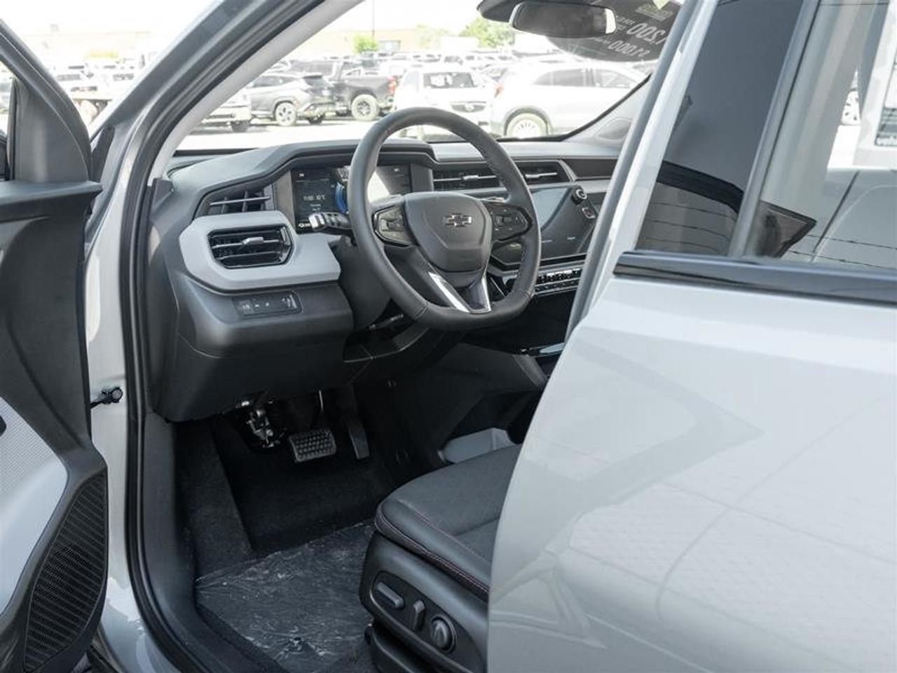 2027 Chevrolet Bolt RS Photo