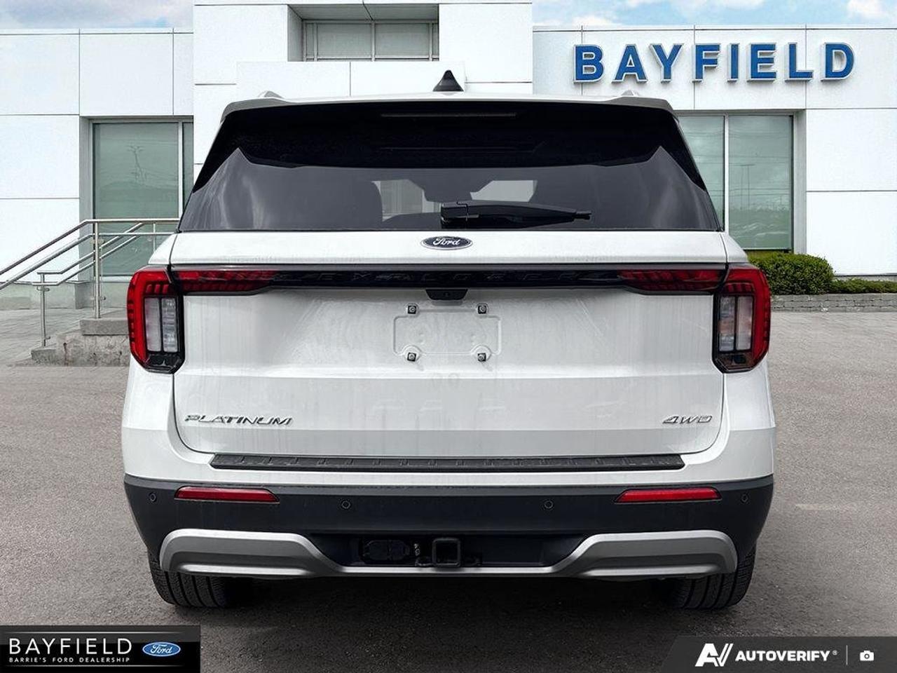 2026 Ford Explorer Platinum Photo4