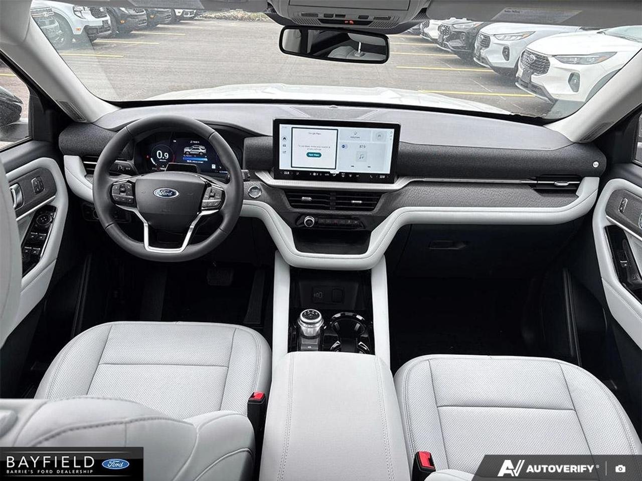 2026 Ford Explorer Platinum Photo