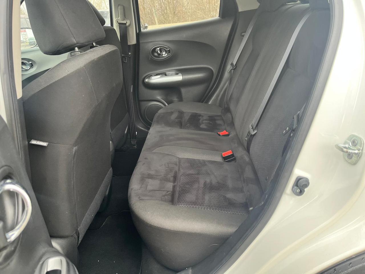 2015 Nissan Juke SV Photo