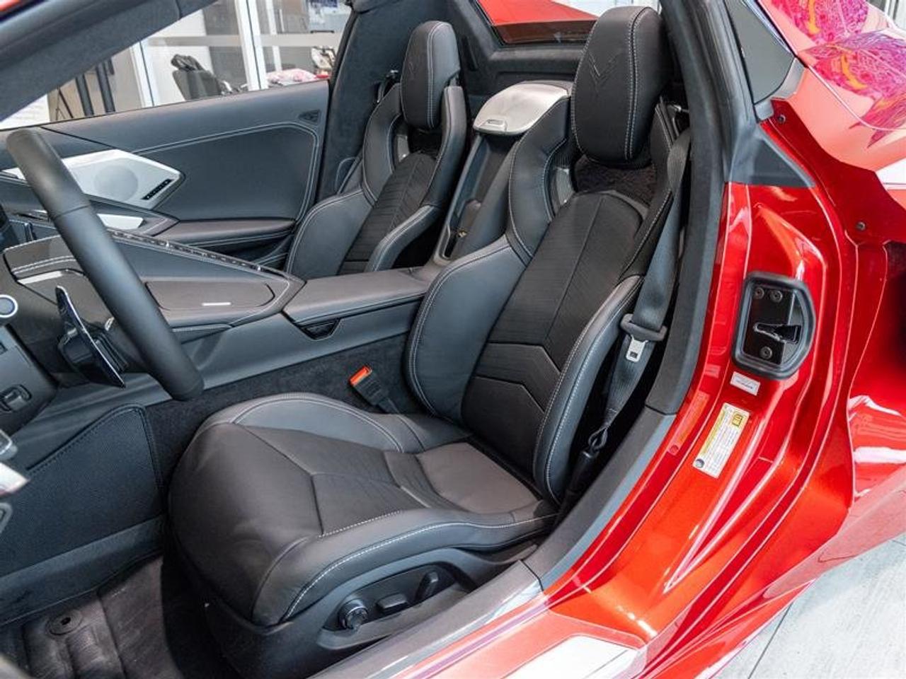 2025 Chevrolet Corvette Stingray Convertible 3LT Backup Cam | Navi | Heated Seats | Bose Audio | Wireless Charging | 3LT Photo