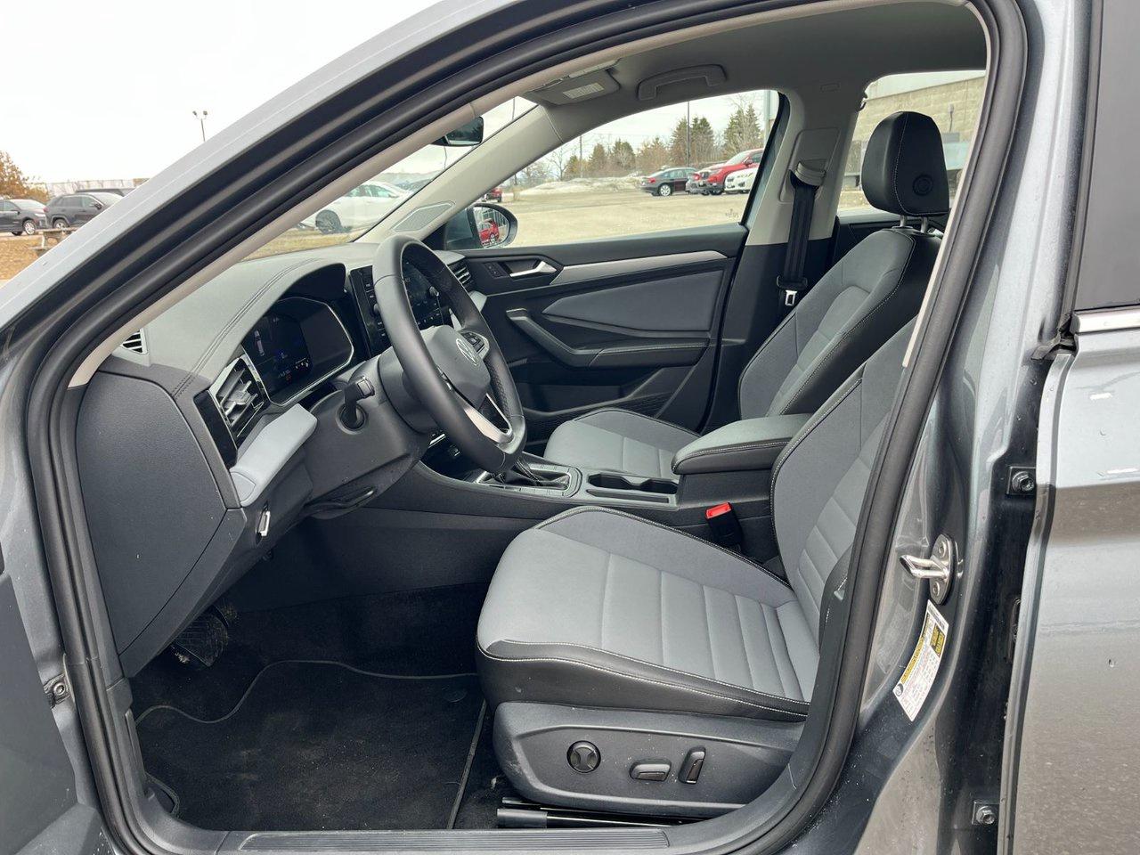 2025 Volkswagen Jetta Comfortline AUTO Photo