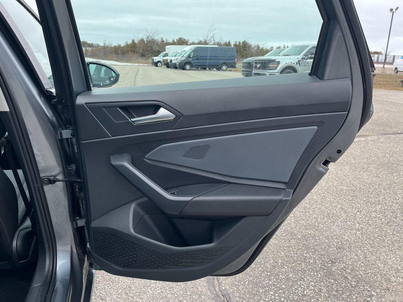 2025 Volkswagen Jetta Comfortline AUTO Photo