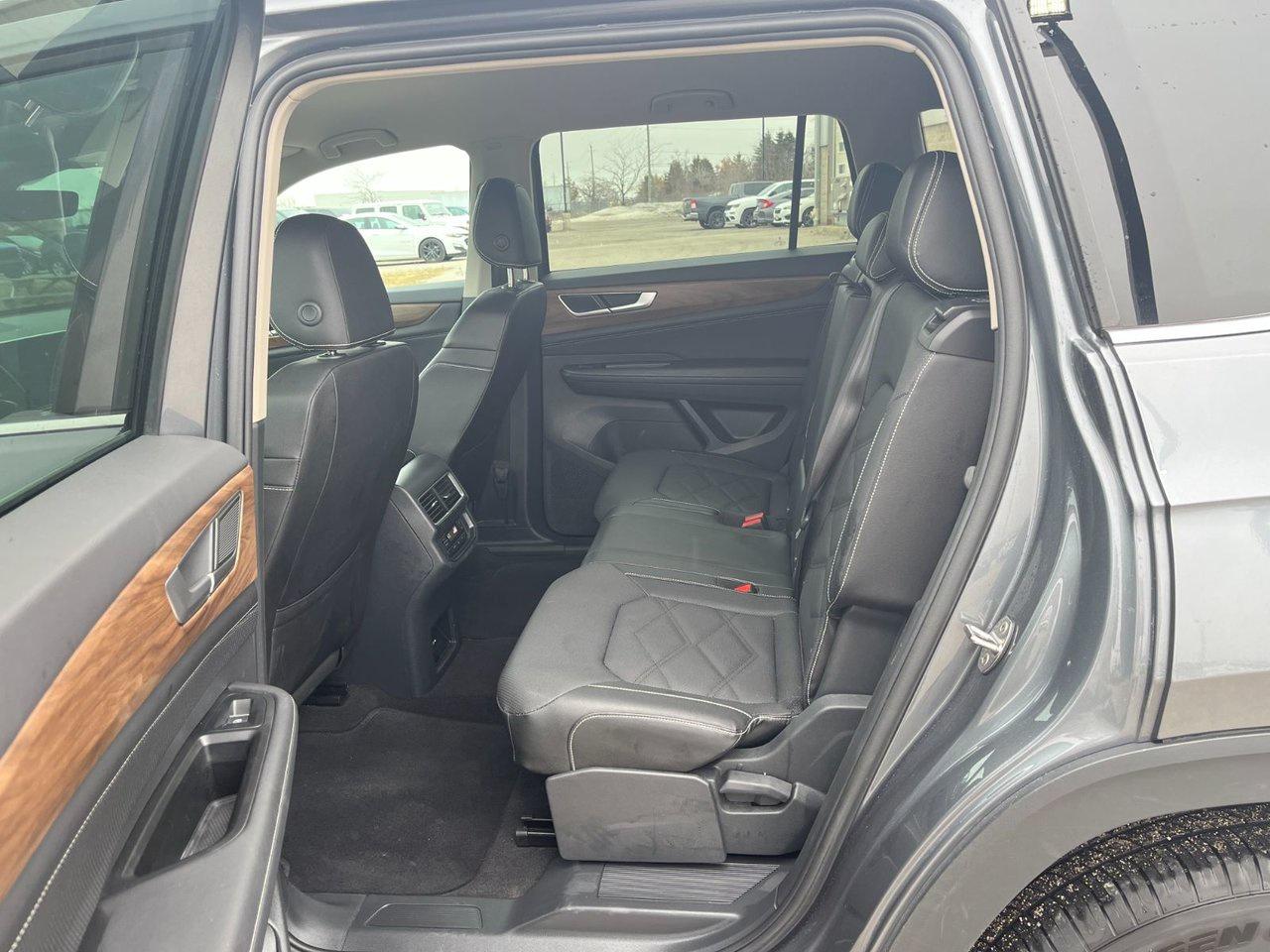 2025 Volkswagen Atlas Comfortline 2.0 TSI 4MOTION Photo