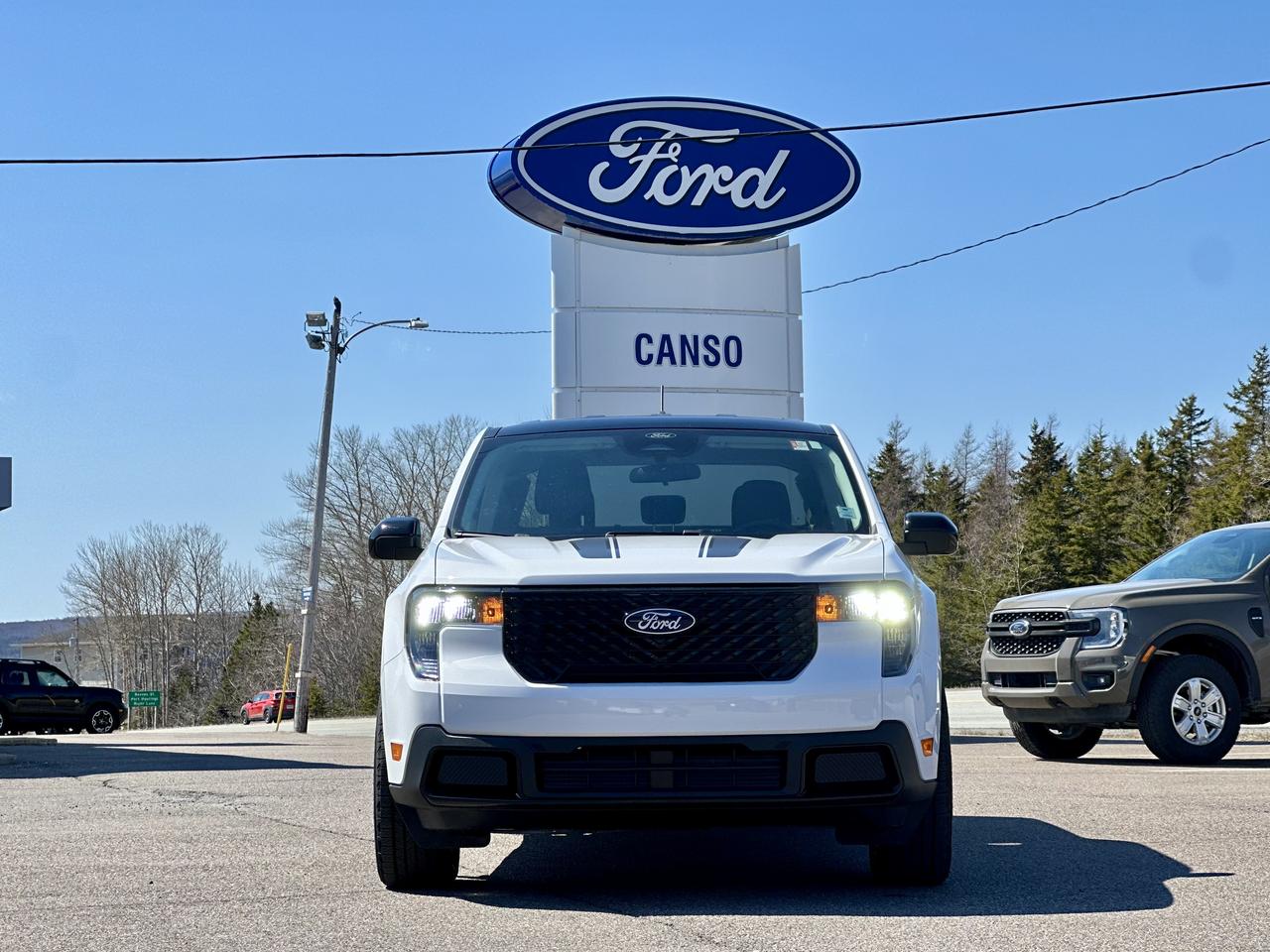 2026 Ford Maverick XLT AWD SuperCrew Photo1