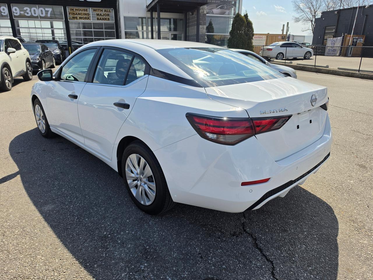 2024 Nissan Sentra S Plus | LOW KMS Photo4
