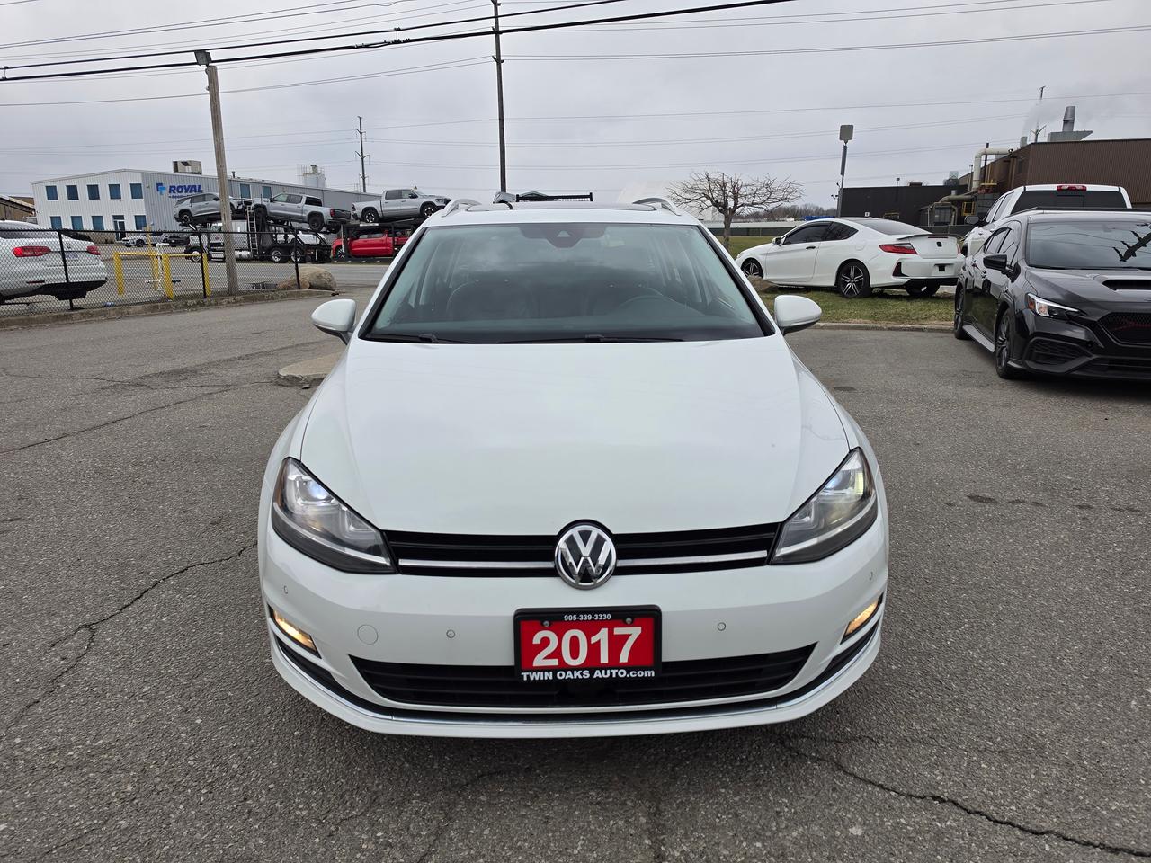 2017 Volkswagen Golf SportWagen Highline Photo