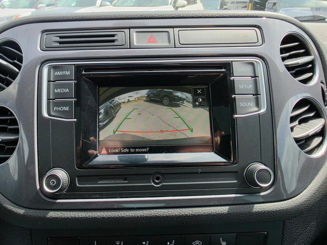 2016 Volkswagen Tiguan 4MOTION 4dr Auto Special Edition Photo