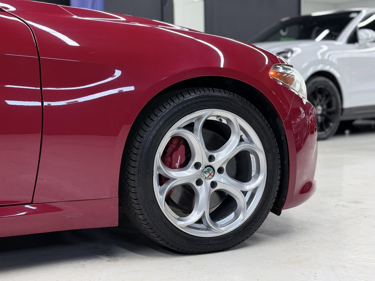 2017 Alfa Romeo Giulia TI|NAV|BACKUP|HK SOUND|PANO|ONE OWNER| Photo