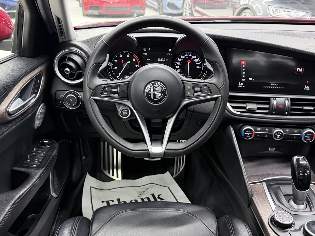2017 Alfa Romeo Giulia TI|NAV|BACKUP|HK SOUND|PANO|ONE OWNER| Photo