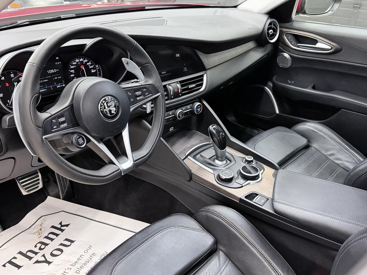 2017 Alfa Romeo Giulia TI|NAV|BACKUP|HK SOUND|PANO|ONE OWNER| Photo